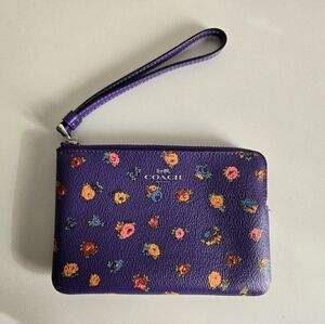 NWT Authentic Coach Purple Floral Corner Zip Wristlet